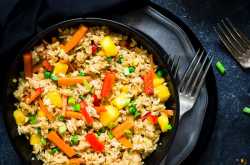 THAI PINEAPPLE FRIED RICE ( Vegan ) & Video Tutorial