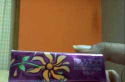 tips &toes moisturizing lipstick with spf