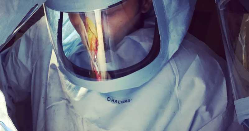 TOTAL KNEE REPLACEMENT SURGERY IN A VERY YOUNG 27 YR OLD PATIENT BY DR DEEPAK INAMDAR AT APOLLO HOSPITAL JAYANAGAR , BANGALORE