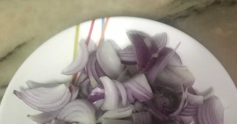 Tangy Tomato Chicken - An Iron Enriched Delight!