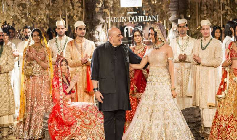 Tarun Tahiliani Created Magic On The Runway With Shri Hari Diagems - The Lifestyle Potpourri