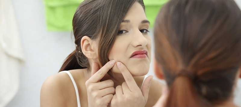 Test Your Knowledge In This Acne & Blackhead Quiz