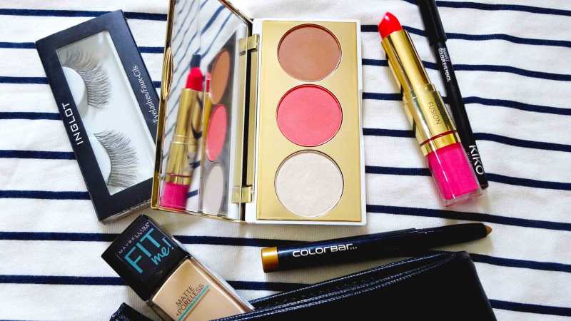 The Beauty Bag: February - Gloss And Magic