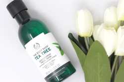The Body Shop Tea Tree Skin Clearing Facial Wash Review