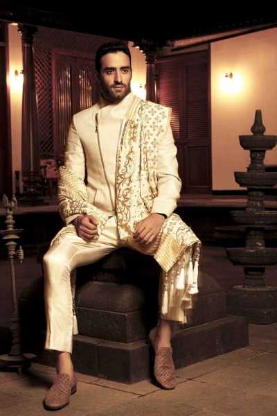 The Dawn Of The Western Influence On Indian Traditional Wear - Indian Clothing Blog