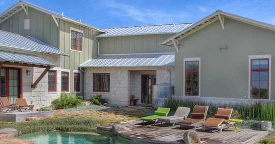 The Desert Oasis Pool