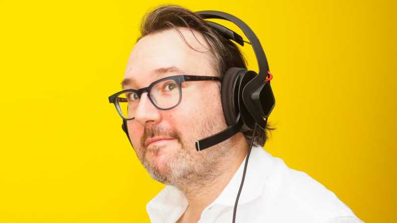 The HP Mindframe Gaming Headset Literally Cools Down Your Ears