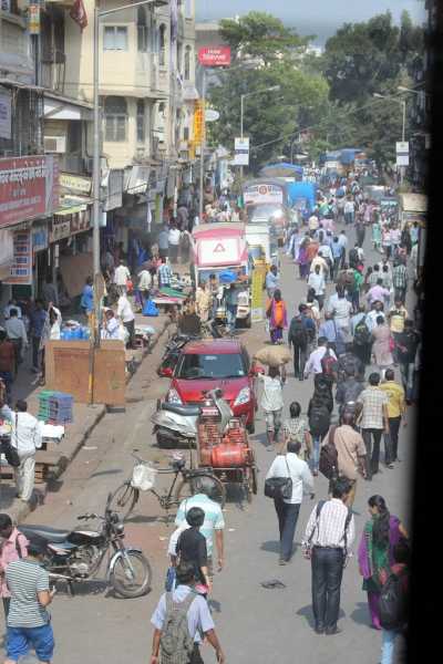 The Menace Of Slow Walkers - Nair Tejas Dot Com