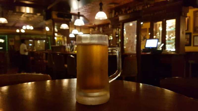 The Moon And Sixpence In Hablis Hotel | CHENNAI FOOD SCENE By MUKASASH