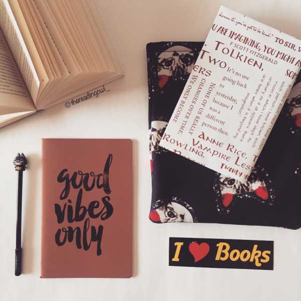 The Reading Owl Birthday Giveaway