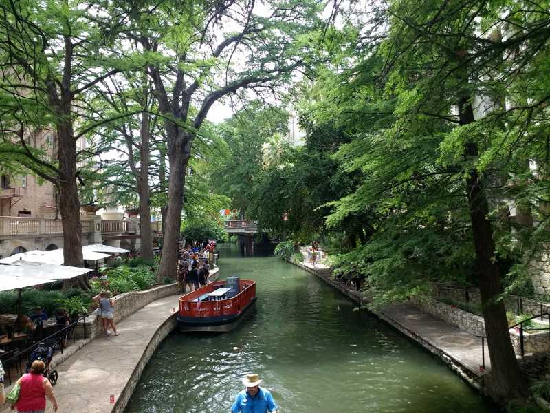 The River Cruise : Wordless Wednesday