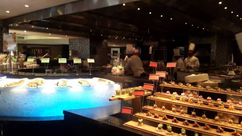 The Sunday Brunch At The Earth Plate In Hotel Sahar Star - Vile Parle, Mumbai.