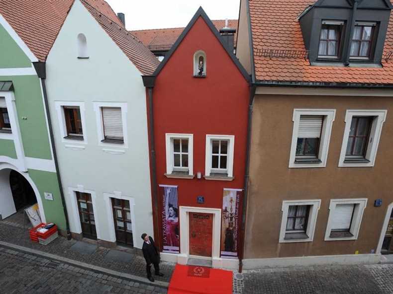 The Three Smallest Hotels In The World | #MacroTraveller | #MacroTraveller