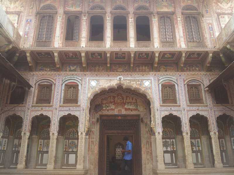 The Town Of Havelis - NAWALGARH