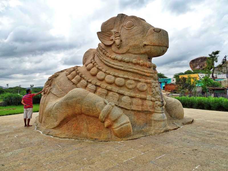 The Stone Bull And Other Stories - A Drive To Lepakshi