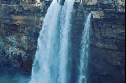 The waterfalls at Chitrakot