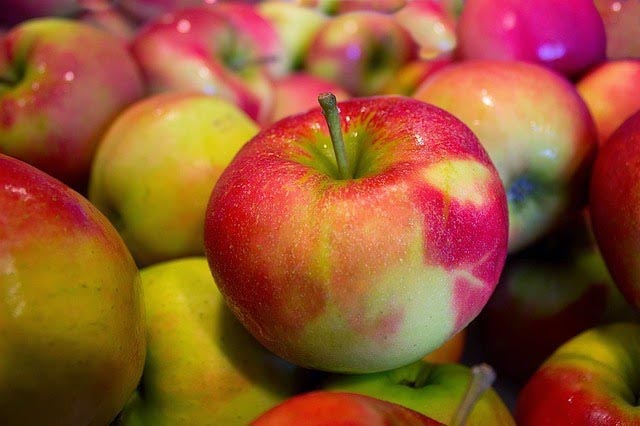 There Are 7000 Different Type Of Apples In The World