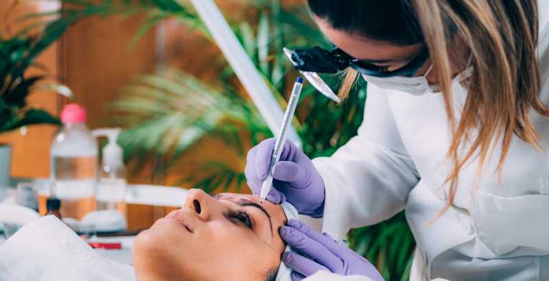 Things You Need To Know Before Getting Your Eyebrows Microbladed - Zigverve