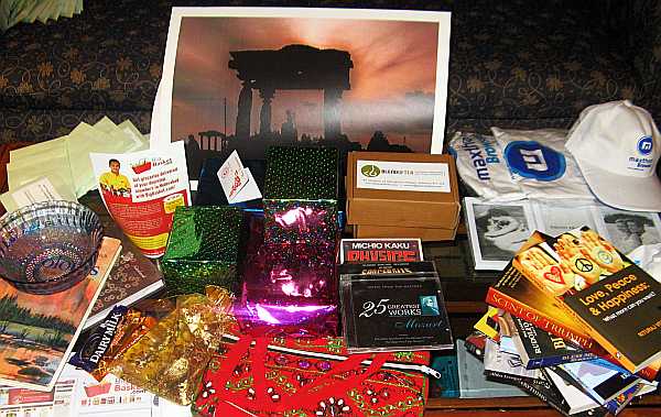 Three Books Outside Begumpet, Hyd