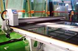Tilting Glass Cutting Table