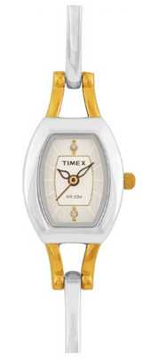 Timex Analog Watch For Women At Rs 1335 @ Flipkart