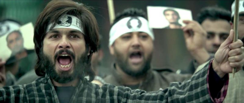 Tips & Tricks: Haider 2014 Full HD Official Theatrical Trailer