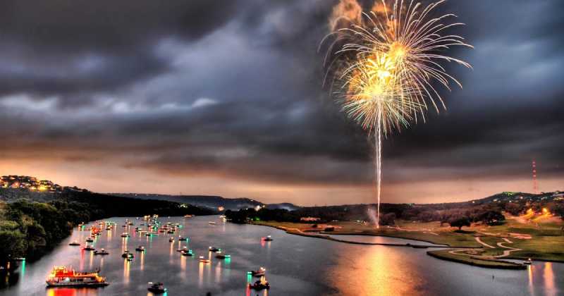 Tips For Photographing Fireworks