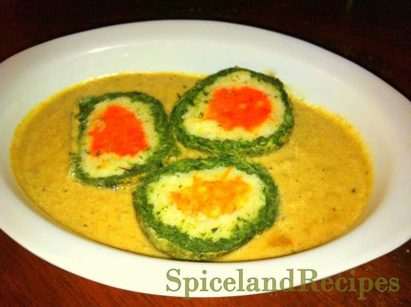 Tiranga Kofta (Tricolour Kofta In White Gravy)