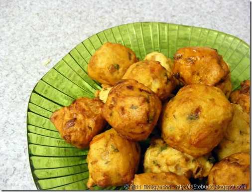 Tomato Onion Bonda