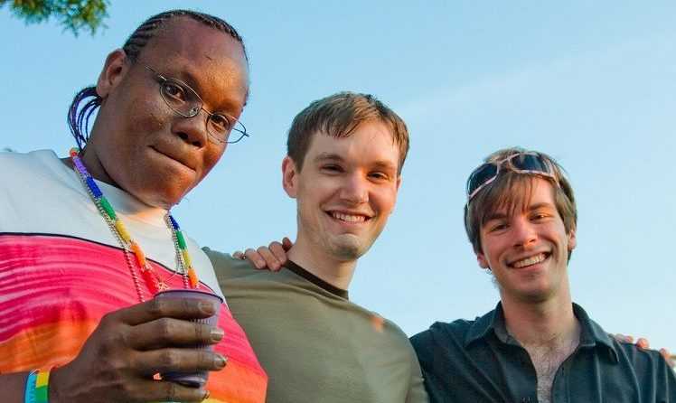 Top 10 Gay Dating Apps (Free LGBTQ+ Dating Apps) | Updated - Readvia