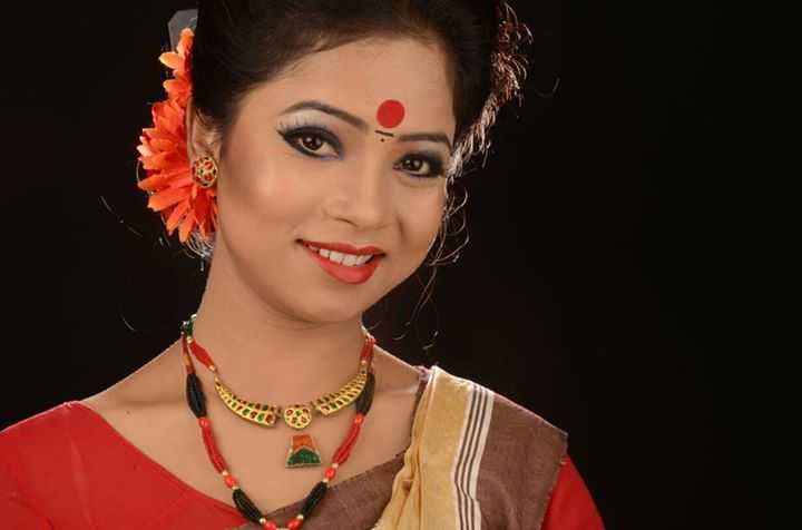 Top 10 Reasons To Have An Assamese Girlfriend Or Wify