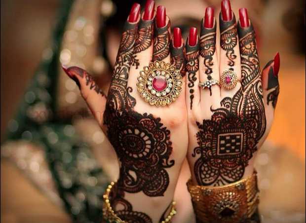 Top 15+ Trending Latest Pakistani Mehndi Designs