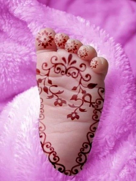 Top 20 Cute Mehndi Design For Kids/Children Download PDF Images And Photos