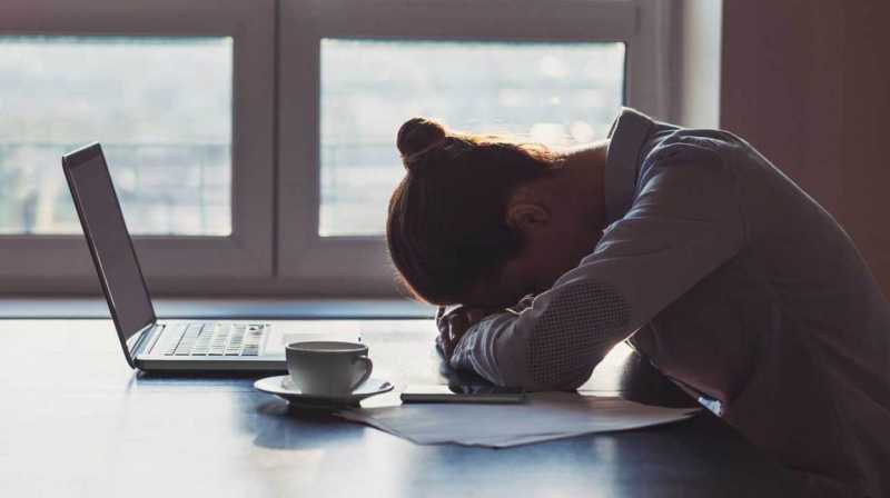 Top 5 Signs Of Vital Vitamin Deficiencies In Adults