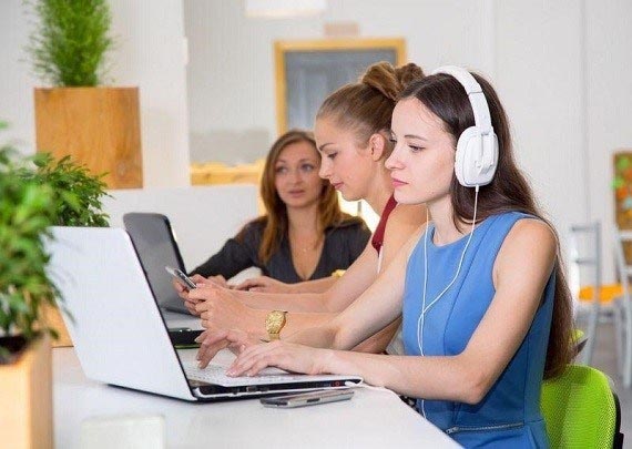 Top 7 Educational Gadgets For Students - Absolute Gizmos