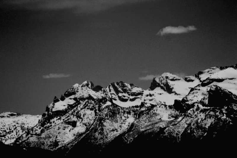 Travel Tale | Unseen