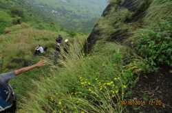 Trekking in Monsoon: Enjoy the wilderness with these eight safety measures. - Sahyadri Forts Trekking Information