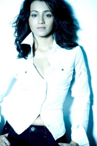 Trisha Krishnan Latest Hot Stills
