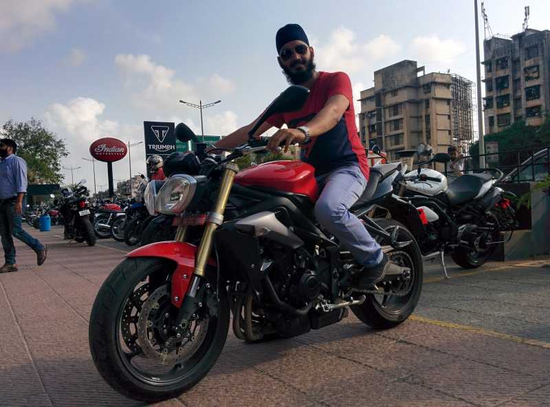 Triumph Street Triple 675 ~ Test Ride Review ~ Mr. Singh 