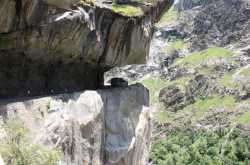 Tryst with Cliffhangers at Himalayas