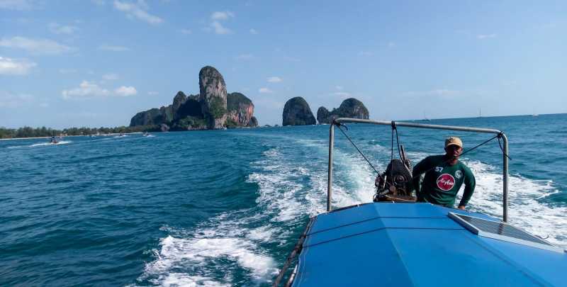 Two Week Thailand Itinerary For Backpacker - Island Hopping Guide