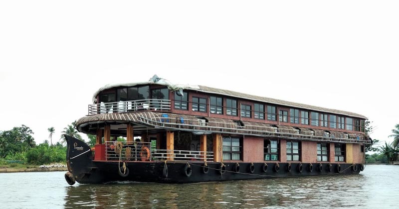 Types Of Boats To Explore The Backwaters Of Allepey | Best Way To Experience The Backwaters In Alappuzha, Kerala