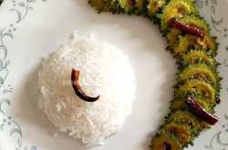 Uchhe Chorchori ~ Bengali Stir-Fry Recipe for Bitter Gourd/Karela