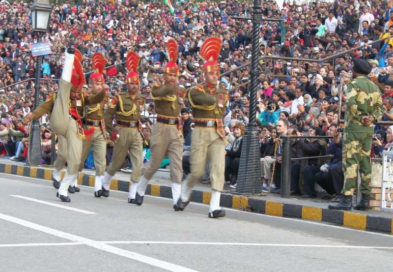 Unique Duel At Indo Pak Border At Wagah In Amritsar - Wildtravellers.in