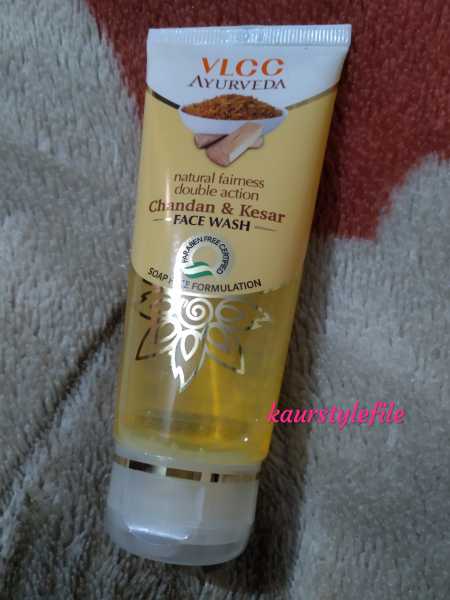 VLCC Ayurveda Natural Fairness Double Action Chandan & Kesar Facewash Review.