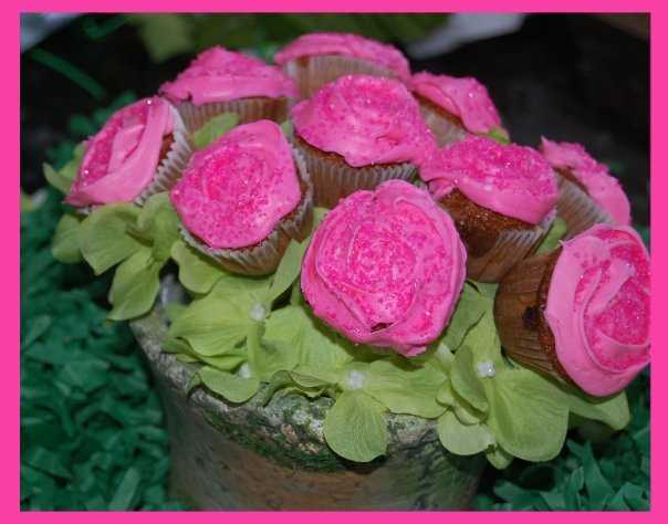 Valentine Cupcake Bouquet
