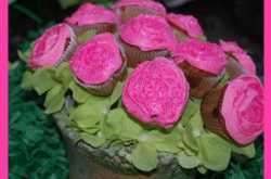 Valentine Cupcake Bouquet