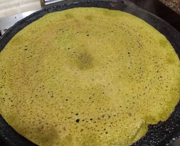 Vallarai Keerai Dosa