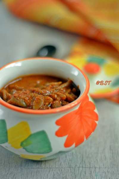 Vellulli Achaar | Malabar Garlic Pickle - The Big Sweet Tooth