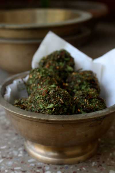 Vepillakatti (a Dry Lemon Leaf Based South Indian Pickle) - The Food Samaritan